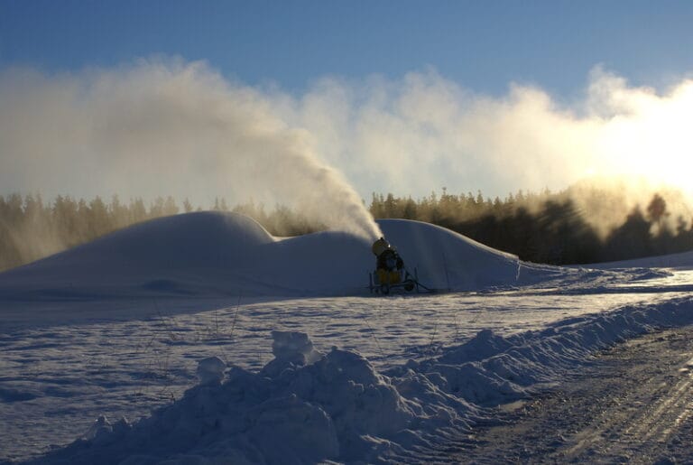 Vasaloppet igång med snöproduktion redan