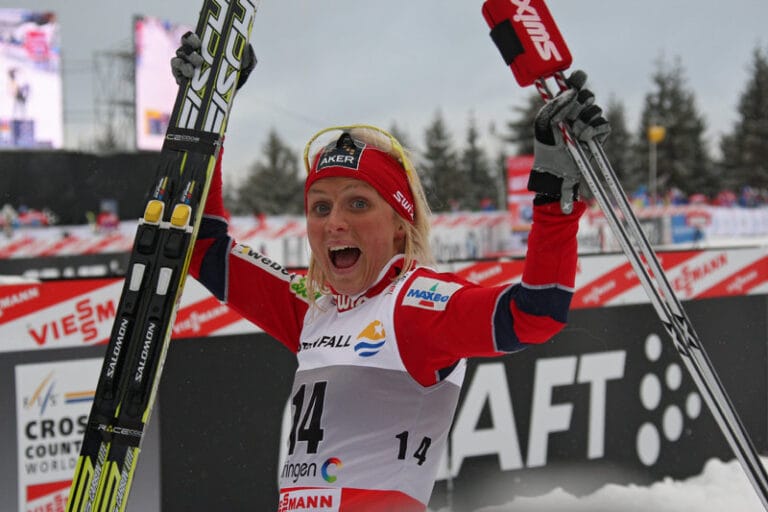Igår: Galaklänning, idag: på medaljjakt. Johaug fick Norges ”Jerringpris”