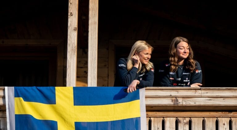 Här är förklaringarna bakom Frida Karlssons och Moa Ilars lägerval