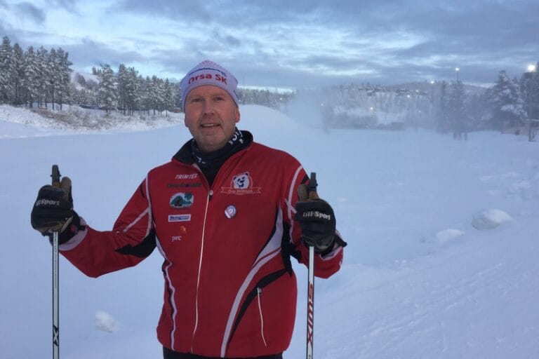 Bror trivs när snön yr i Grönklitt