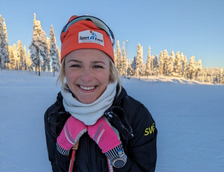 Frida Karlsson en av stjärnorna som laddar på plats inför fredagens säsongspremiär