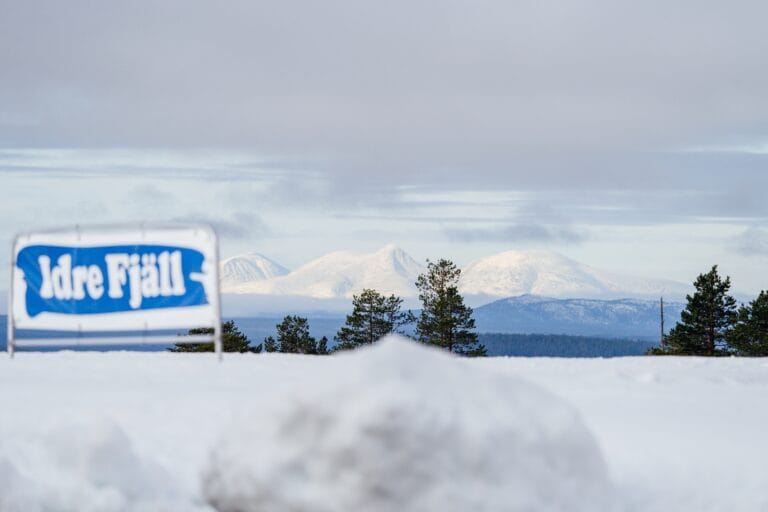 Stina Nilsson och Anna Dyvik tränar med herrlandslaget i Idre