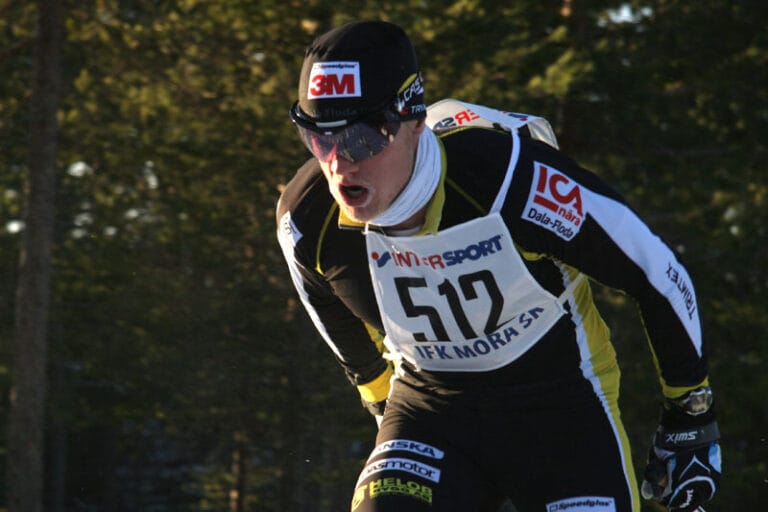 Jens Eriksson och Lina Korsgren i topp efter första dagen i Morapinglan