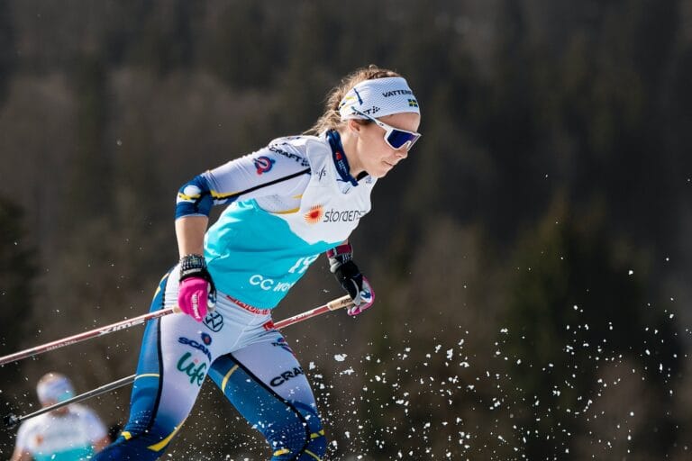 Suveränt kval av de svenska damerna på VM:s sprintprolog