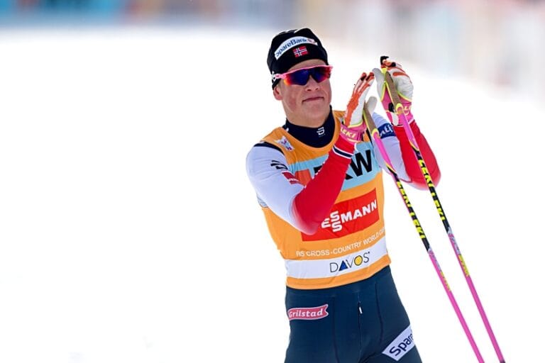 Kläbo överlägsen – Teodor föll bort