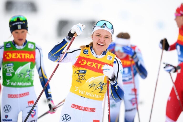 Imponerade seger av Linn Svahn i masstarten