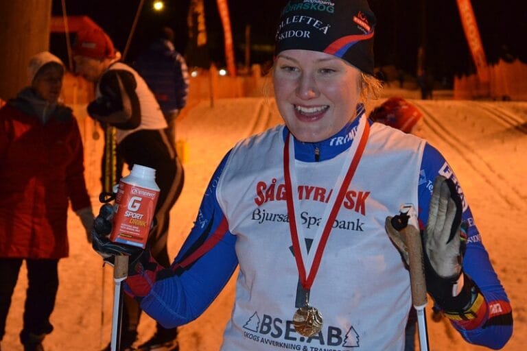 Marika och Magdalena nära seger