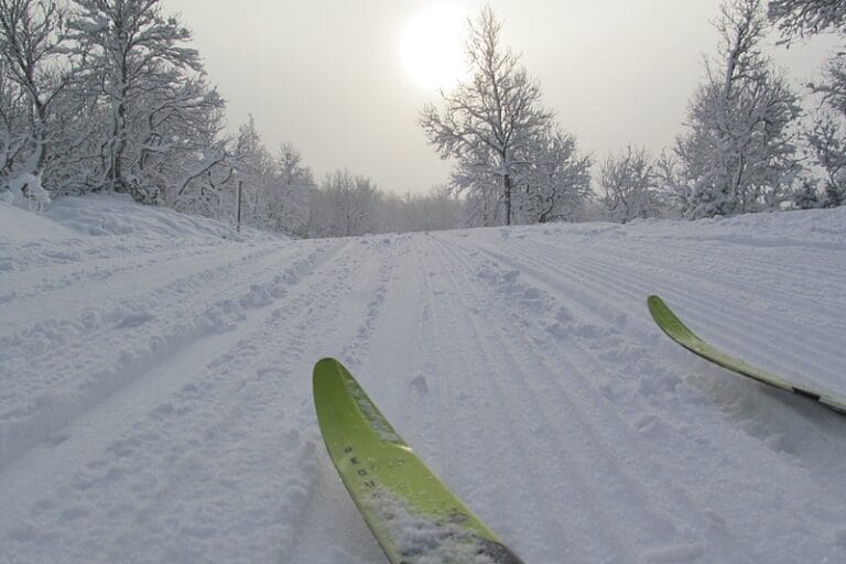 21 kilometer skatespår i Bruksvallarna