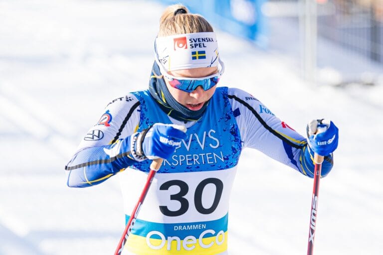 Moa Hansson sprintfyra på Island