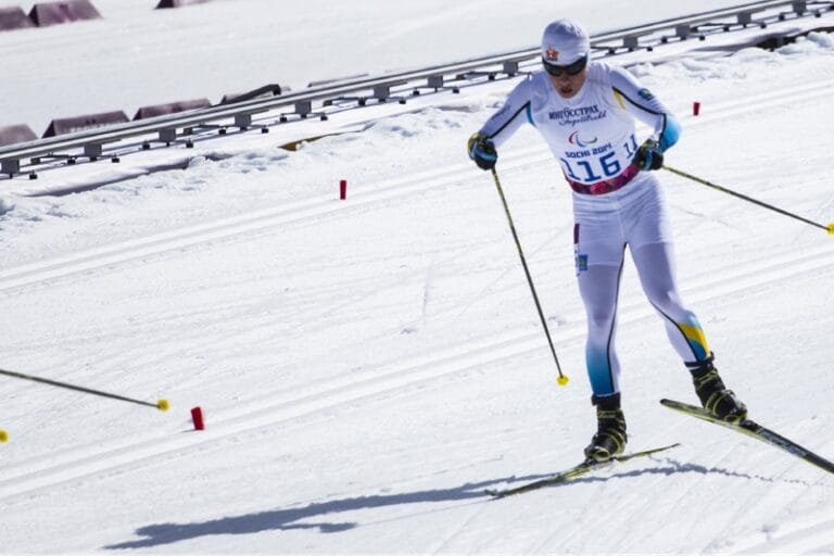 Zebastian Modin söker ny guide