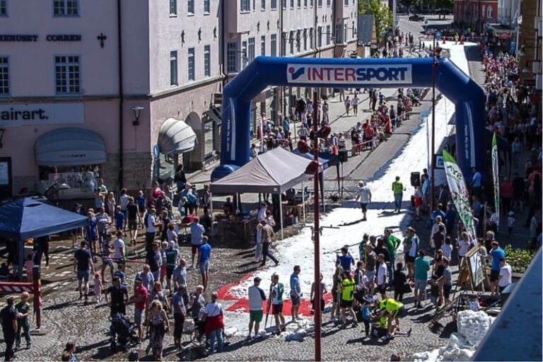 Nationaldagssprint i Mjölby centrum