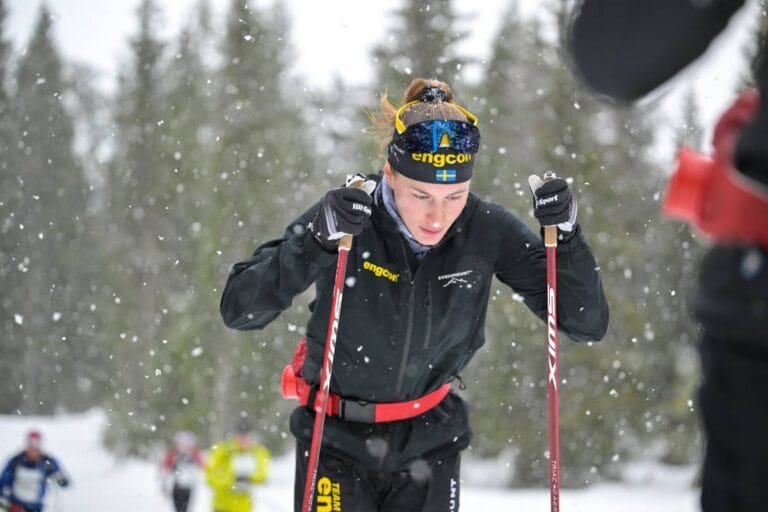 Tog annorlunda väg till elitskidåkningen – nu är målet Ski Classics-pallen