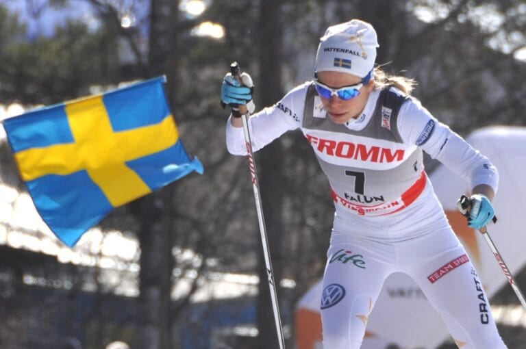 Rydqvist reagerar på att One Way säljer med lättklädda tjejer