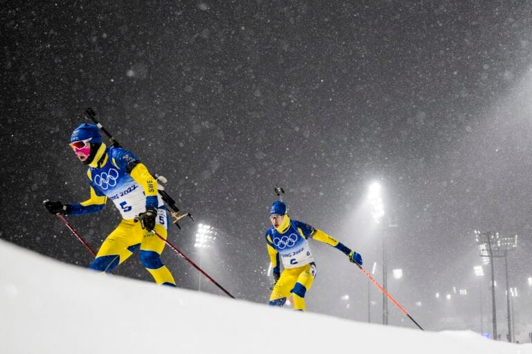 Samuelsson åtta efter fem bom