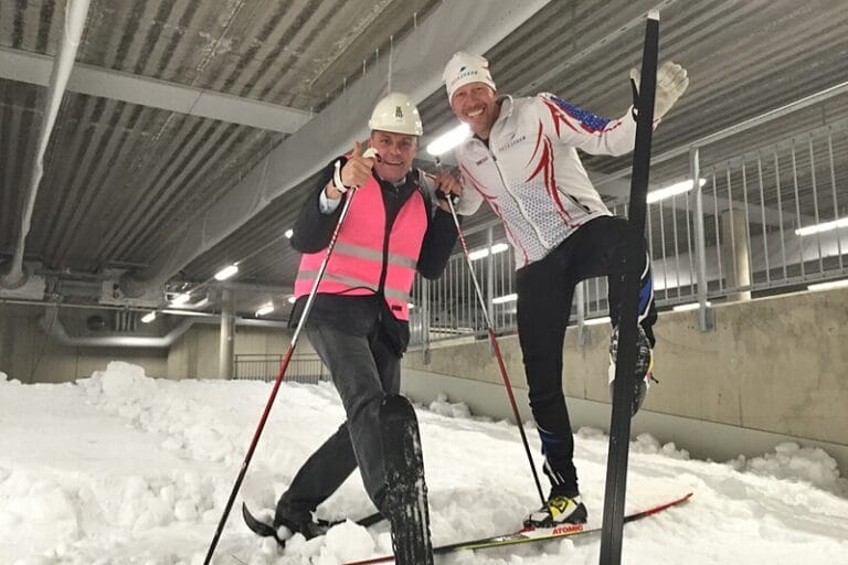 Svahn först på skidor i nya skidhallen