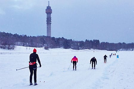 Swedbank backar upp Stockholms skidspår