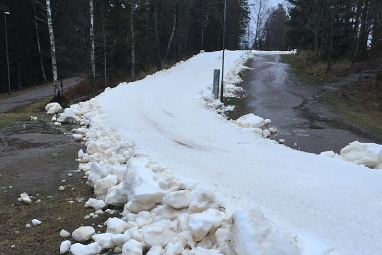En kilometer spår på Billingen