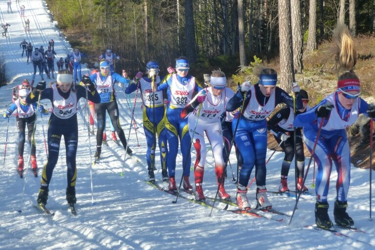 Solsken och snabba spår på Ungdomsvasan och Öppet spår