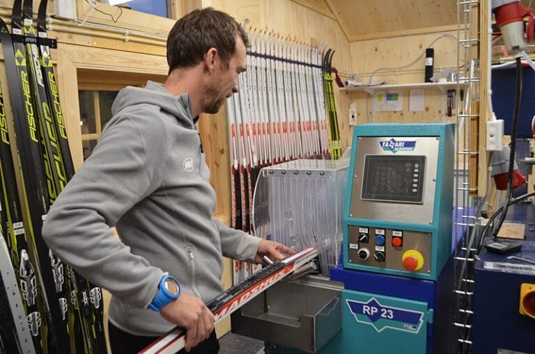 Thomas slipar och vallar för glatta livet