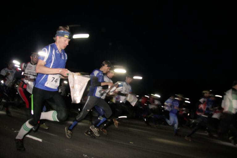 Skidåkare med långt framme i Tiomila.