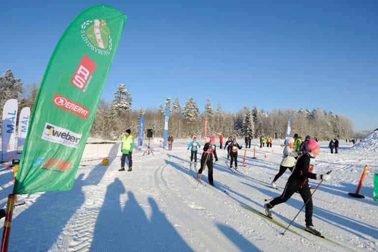 Snöläget gör att Tjejskidan ställs in