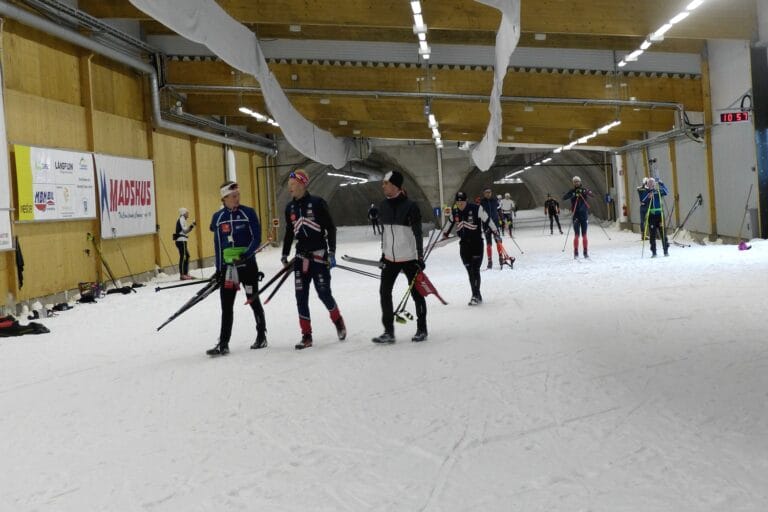 Ryssar OS-laddar i Torsby skidtunnel