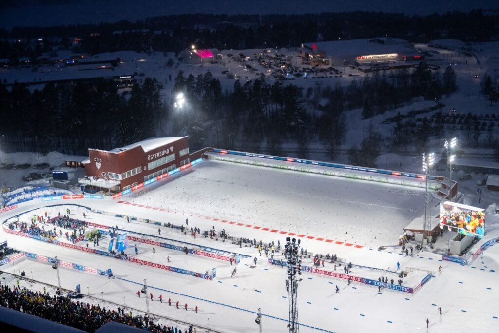 Östersunds skidstadion under världscuptävlingarna i skidskytte 2023