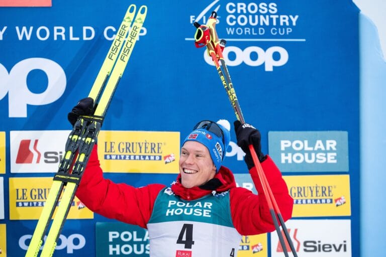 Martin Løwstrøm Nyenget vinner fristilsloppet i Lillehammer