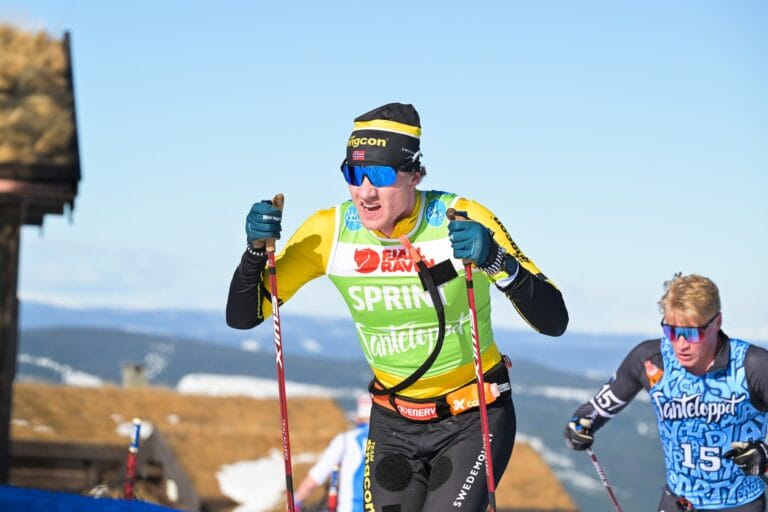 Amund Hoel i den gröna sprint-tröjan.
