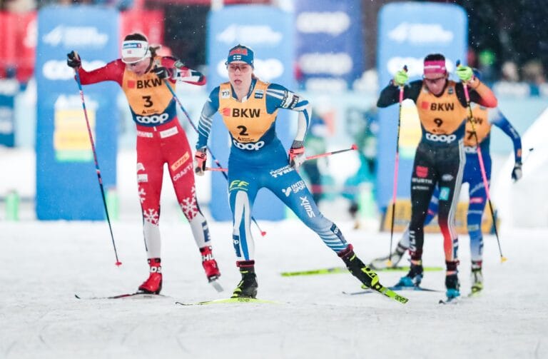 Jasmi Joensuu skiljer sig