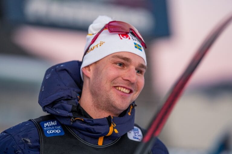 Marcus Grate efter gårdagens pallplats i sprinten. I dagens skiathlon kommer Grate till start med ny energi.