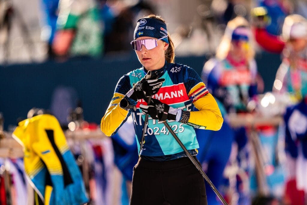 Ella Halvarsson på träning under tävlingarna i Antholz-Anterselva