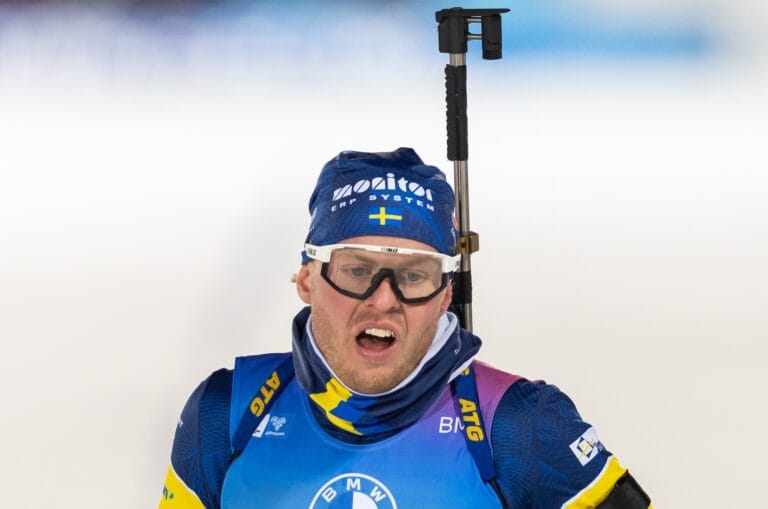 Emil Nykvist reser hem efter att ha fått förkylningssymptom