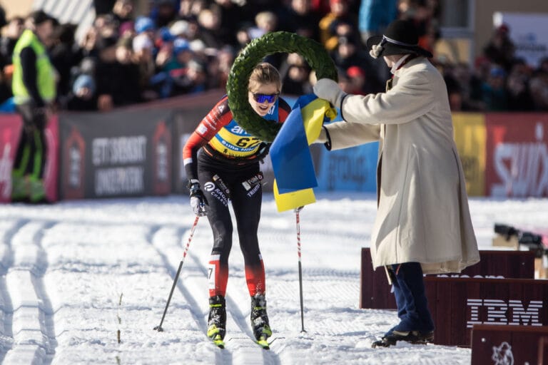 Stina Nilsson chockar alla – vinner Vasaloppet