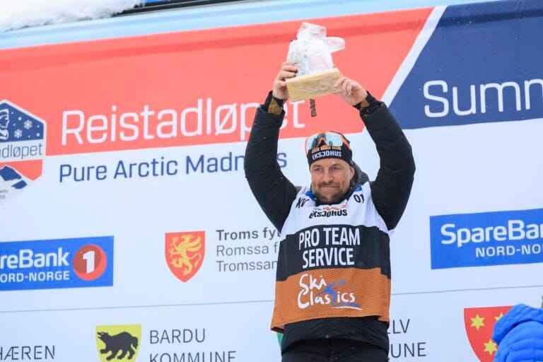 Espen Träldal, drivkraften bakom Team Eksjöhus, har tilldelats titeln Bästa Pro Team Director för säsong XVI och invalts i den prestigefyllda Ski Classics Hall of Fame.