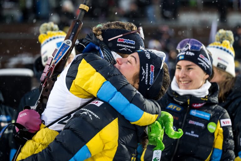 De tävlar i världscupen i Hochfilzen