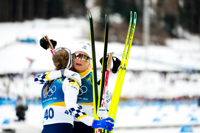 Sveriges lag till damernas femmil – hon petas