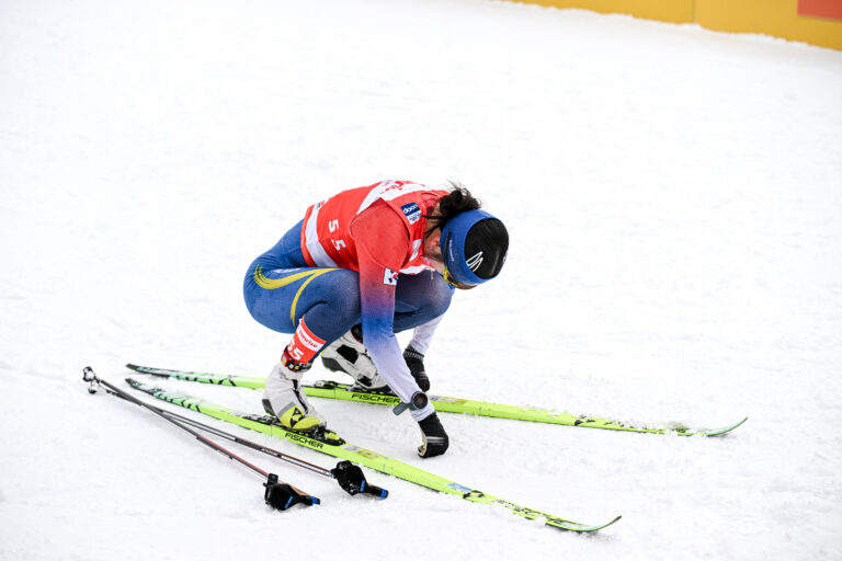 Tagna på bar gärning – hela landslaget diskades