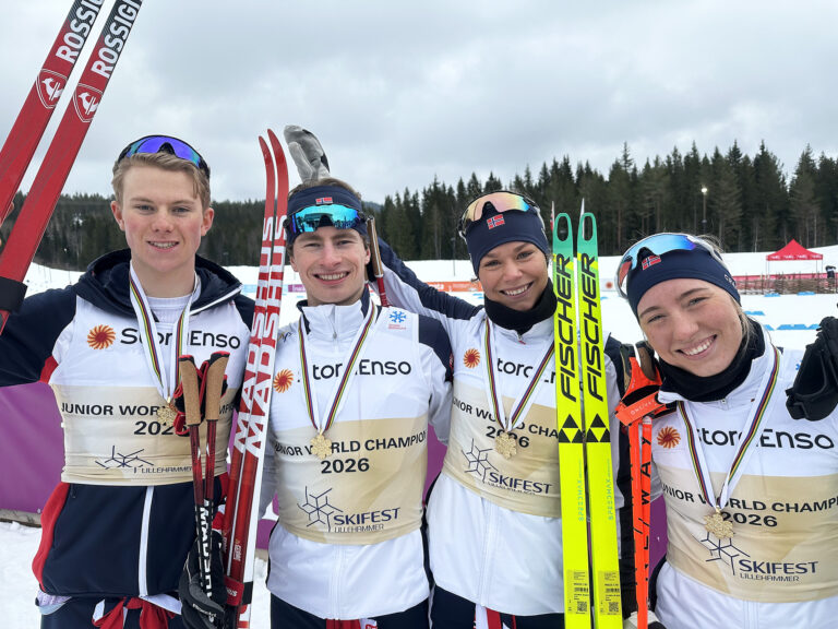 Norge vann – Sverige hängde med i halva JVM-stafetten