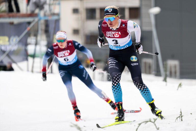 Landslagsstjärnorna vann Åk en mil vinn en bil