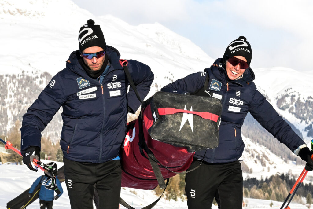 Chris Andre Jespersen (NOR), Astrid Oyre Slind (NOR), (l-r) - Ski Classics La Diagonela, Zuoz (SUI).